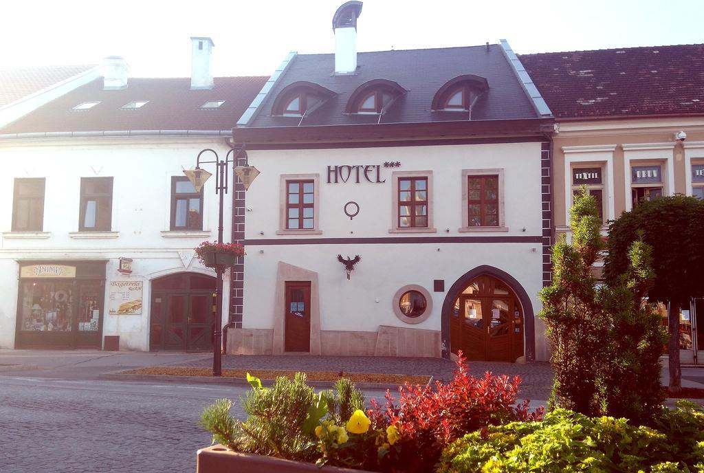 Hotel Cierny Orol Rožňava Exteriör bild